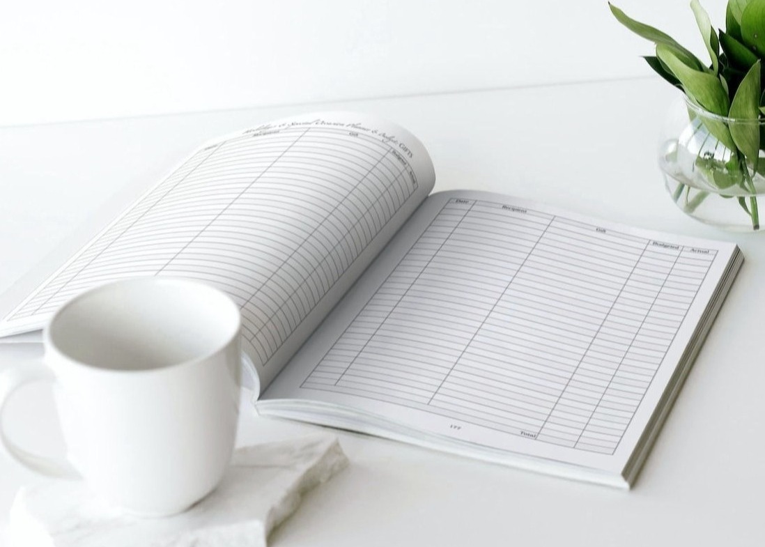 Holiday budget & trackers